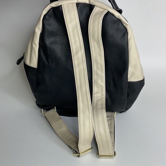 Steve Madden Faux Leather Back and Cream Backpack - Picture 4 of 13